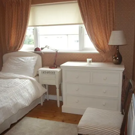 Monkstown Private House Homestay Alojamento de Acomodação e Pequeno-almoço *